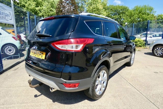 Ford Kuga 2015 2.0 Tdci Titanium Suv Awd E Black #5
