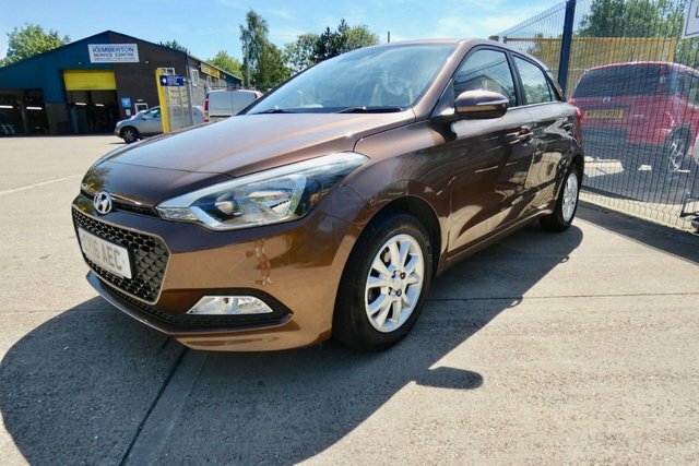 Hyundai I20 2016 1.2 Blue Drive Se Hatchback Brown #3