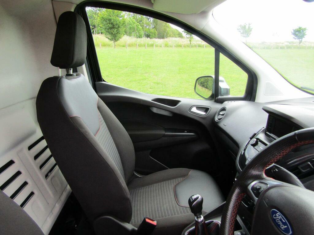 Ford Transit Courier 1.5 Tdci Sport L1 Euro 6 Black #5