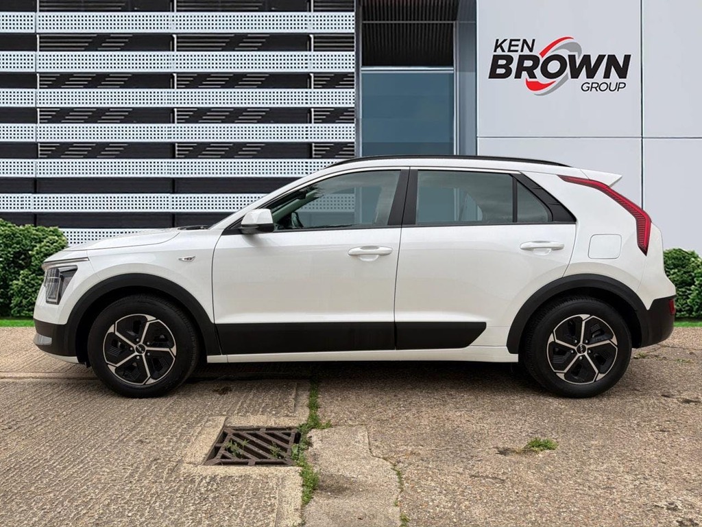 Kia Niro 1.6H Gdi 2 Suv Hybrid Dct KP72XVH White #3