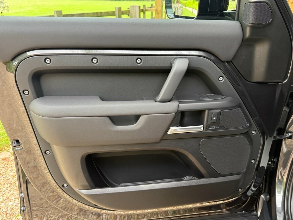 Land Rover Defender 110 Suv DR26QQQ Grey #6