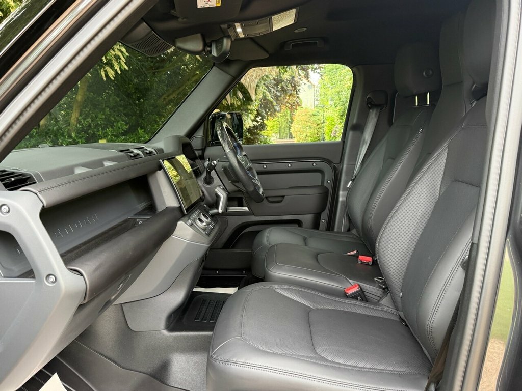 Land Rover Defender 110 Suv MK26QQQ Grey #4