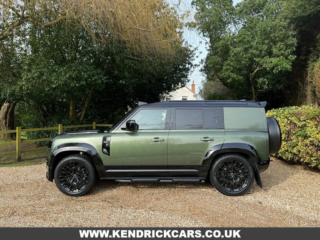 Land Rover Defender 110 Suv BK26QQQ Green #4