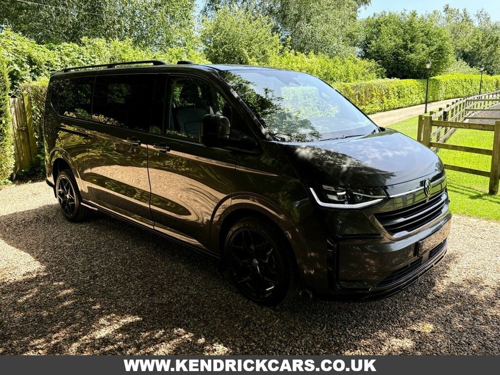 Volkswagen Transporter Shuttle 2L Style Grey