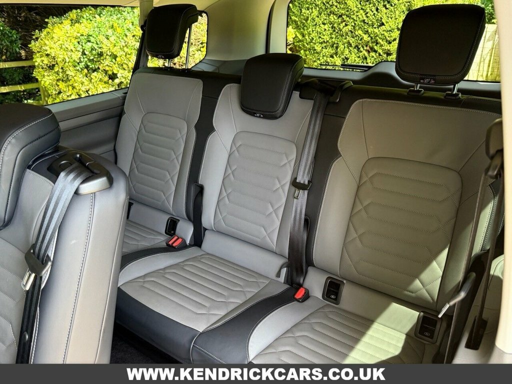 Volkswagen Transporter Shuttle 2L Style Grey #4