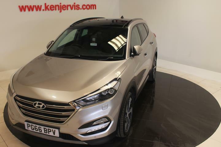 Hyundai Tucson 2.0 Crdi Premium Se Suv 4Wd Euro 6 PG66BPV White #2