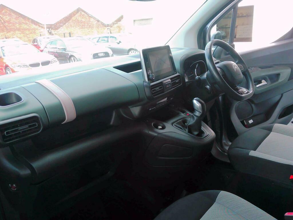 Citroen Berlingo White #12