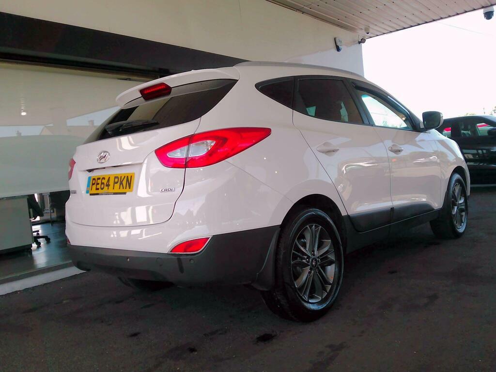 Hyundai Ix35  White #9