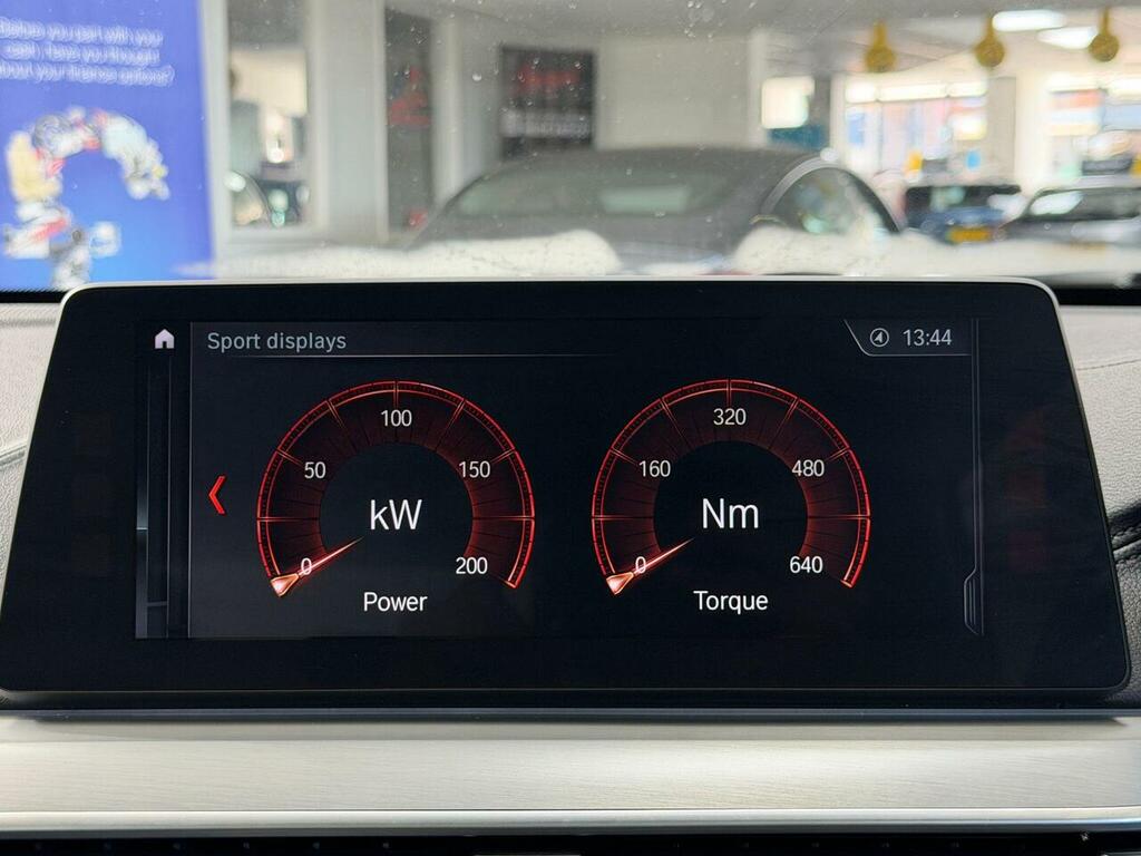 BMW 6 Series Gran Turismo 3L M Sport White #89