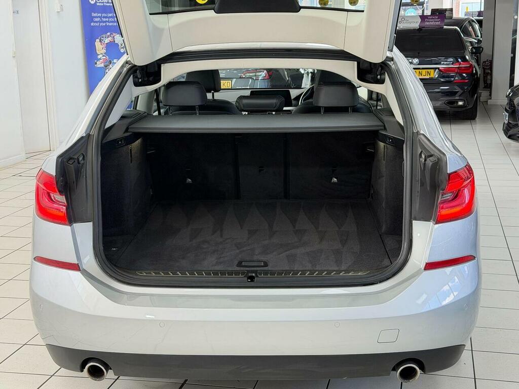 BMW 6 Series Gran Turismo 3L M Sport White #81