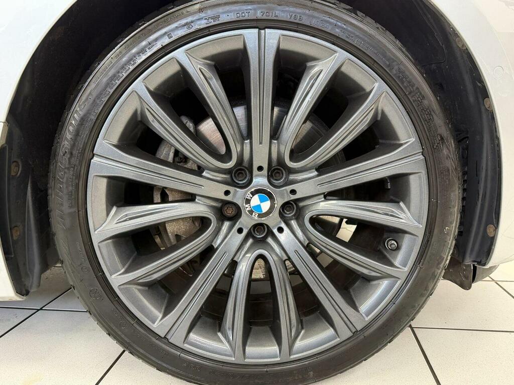 BMW 6 Series Gran Turismo 3L M Sport White #37
