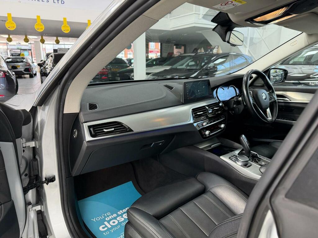 BMW 6 Series Gran Turismo 3L M Sport White #86