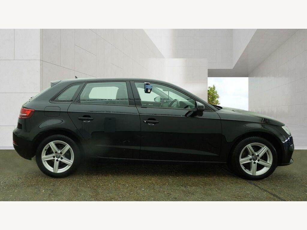 Audi A3 1.6 Tdi 30 Se Technik Sportback Euro 6 Ss YC68YBE Black #4