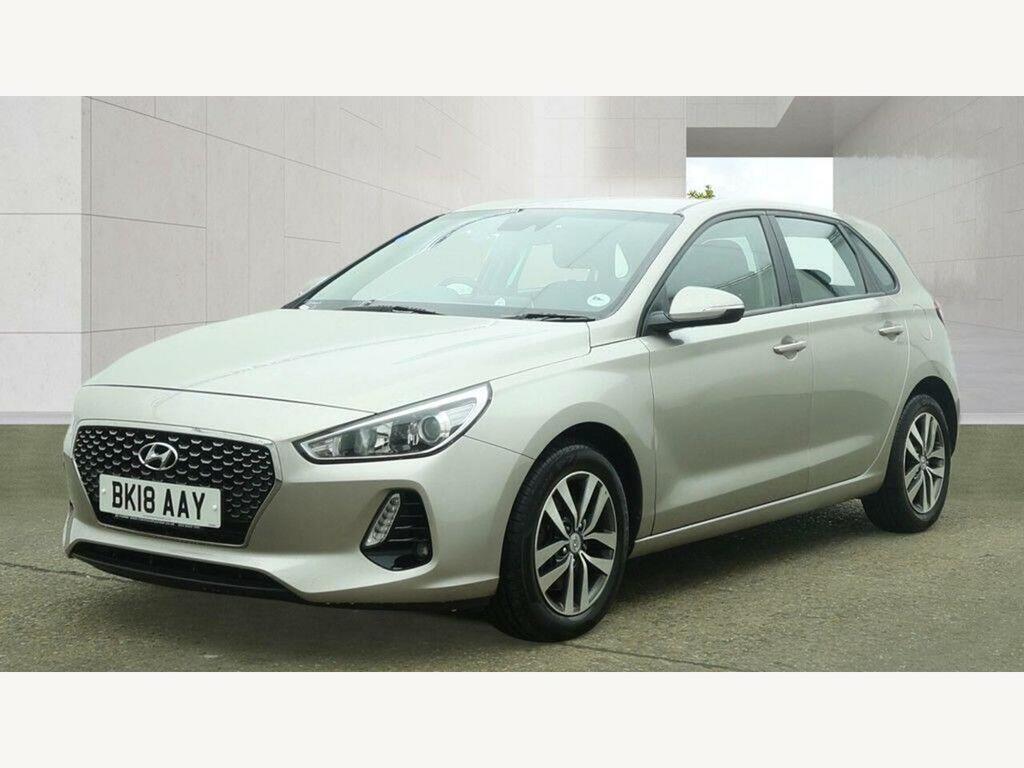 Hyundai I30 1.6 Crdi Blue Drive Se Nav Dct Euro 6 Ss White