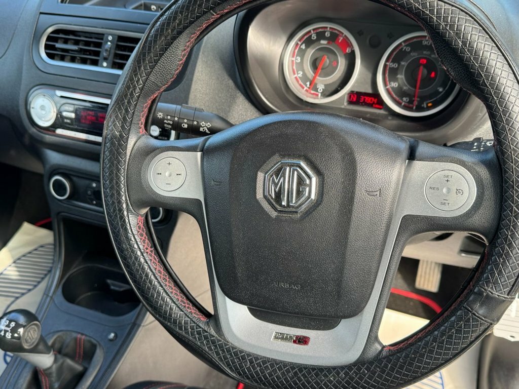 MG MG3 1.5L 3Style White #5