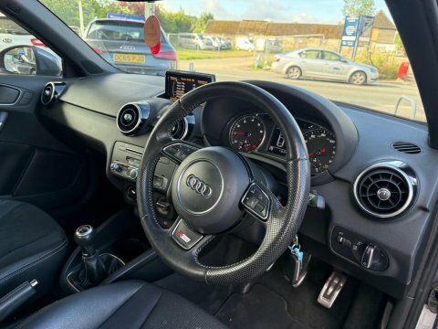 Audi A1 1.4 Tfsi S KF15TGE #6