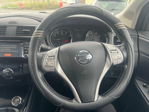 Nissan Pulsar Hatchback Blue #8