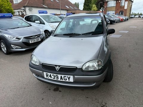 Vauxhall Corsa 1.2 Gls R439AGY #3