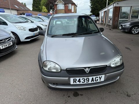 Vauxhall Corsa 1.2 Gls R439AGY #2