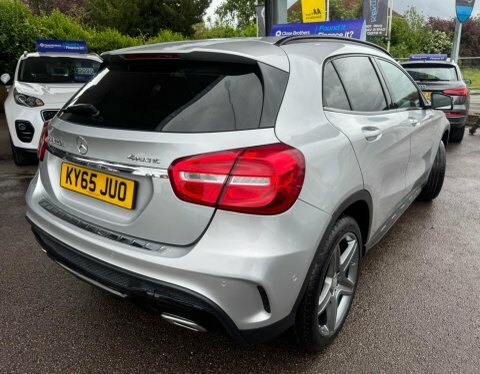 Mercedes-Benz GLA Class D Amg Line White #7