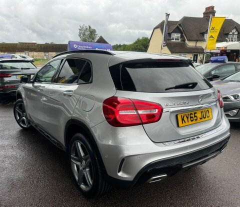 Mercedes-Benz GLA Class 2.1 Gla220d Amg  #5