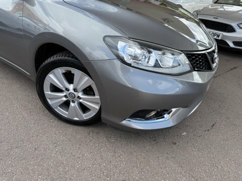 Nissan Pulsar 1.2 Dig-t Acenta Hatchback Red #40