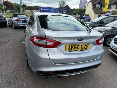 Ford Mondeo Titanium Tdci Red #36