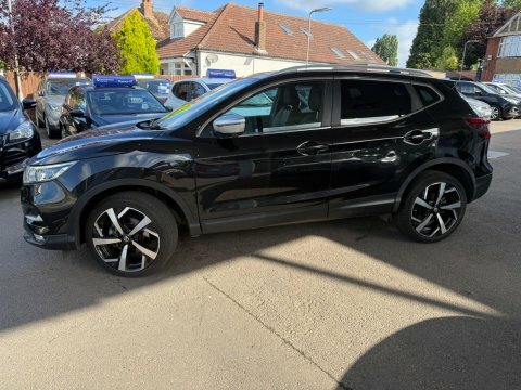 Nissan Qashqai 1.5 Dci Tekna Black #2