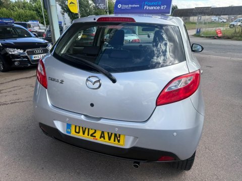 Mazda 2 1.3 Tamura White #11
