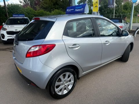 Mazda 2 1.3 Tamura White #13