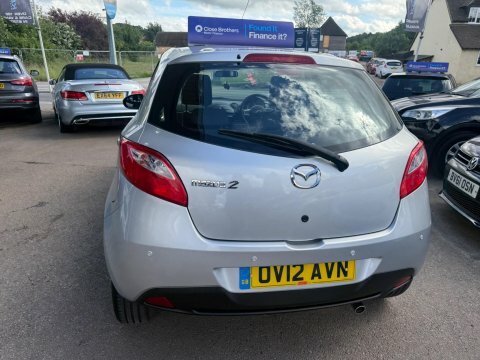 Mazda 2 1.3 Tamura White #12