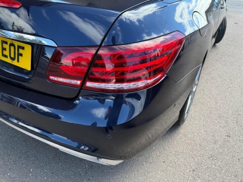 Mercedes-Benz E Class 2.1L E220 Cdi Amg Sport 170 Bhp Red #37
