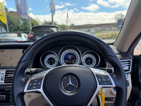Mercedes-Benz E Class 2.1L E220 Cdi Amg Sport 170 Bhp Red #35