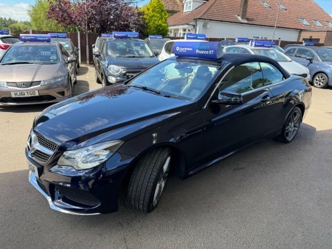 Mercedes-Benz E Class 2.1L E220 Cdi Amg Sport 170 Bhp Red #3