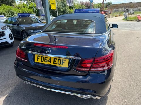 Mercedes-Benz E Class 2.1L E220 Cdi Amg Sport 170 Bhp Red #14