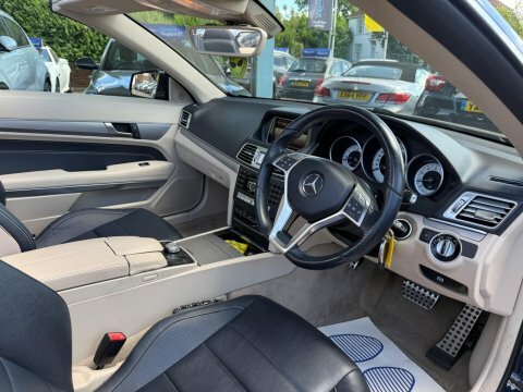 Mercedes-Benz E Class 2.1L E220 Cdi Amg Sport 170 Bhp Red #23