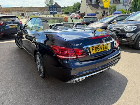 Mercedes-Benz E Class 2.1L E220 Cdi Amg Sport 170 Bhp Red #12