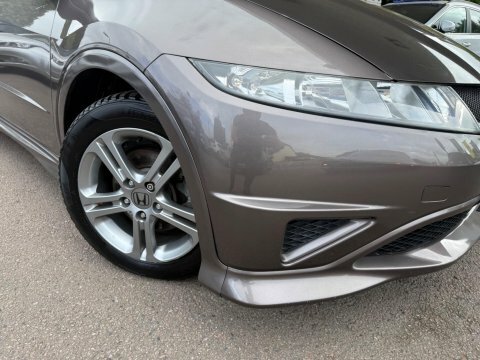 Honda Civic 2011 1.4 I-vtec Type S Hatchback Red #31