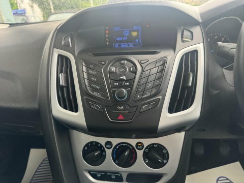 Ford Focus 1.6 Tdci Zetec Hatchback U1425 Blue #19
