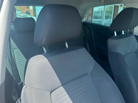 Volkswagen Polo Hatchback White #20