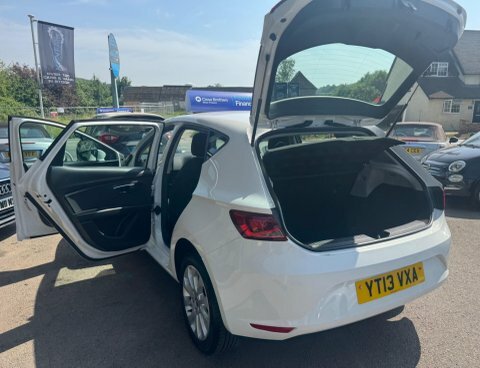 Seat Leon Hatchback 1.6 Tdi Cr Se Euro 5 Ss 201313 White #26
