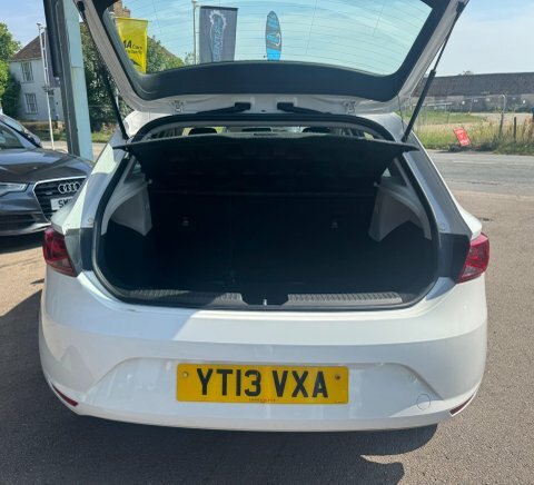 Seat Leon Hatchback 1.6 Tdi Cr Se Euro 5 Ss 201313 White #25