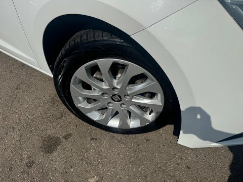 Seat Leon Hatchback 1.6 Tdi Cr Se Euro 5 Ss 201313 White #11