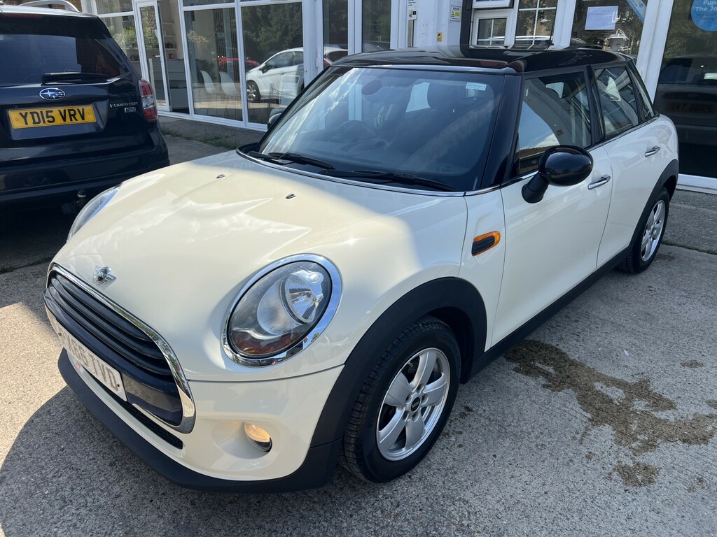 Mini Hatch 1.5 5-Door Hatch Cooper 201666 PX66TVD White #4