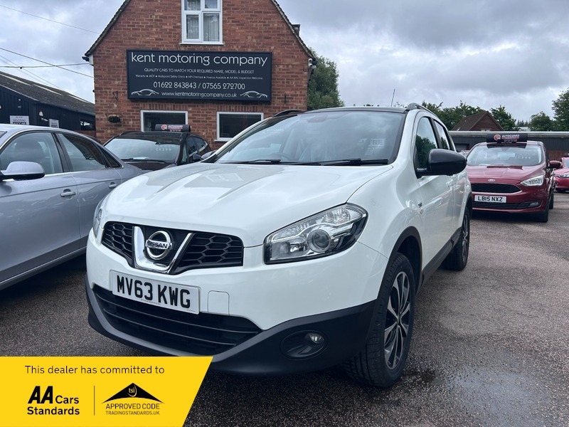 Nissan Qashqai 360 White