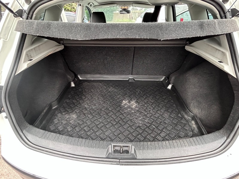 Nissan Qashqai 360 White #6