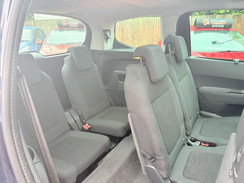 Mazda Skyactiv-g Sport Euro White #17