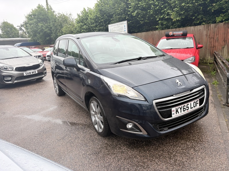 Mazda Skyactiv-g Sport Euro White #2
