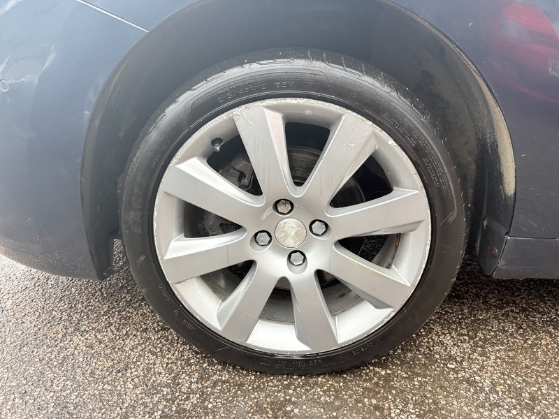 Peugeot 5008 1.6 E-hdi Active Egc  #21