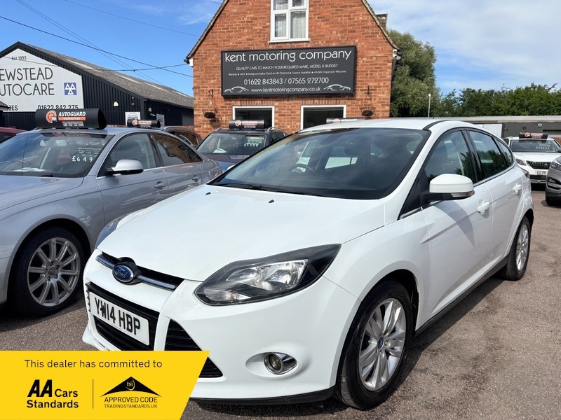 Ford Focus Titanium Navigator Tdci White